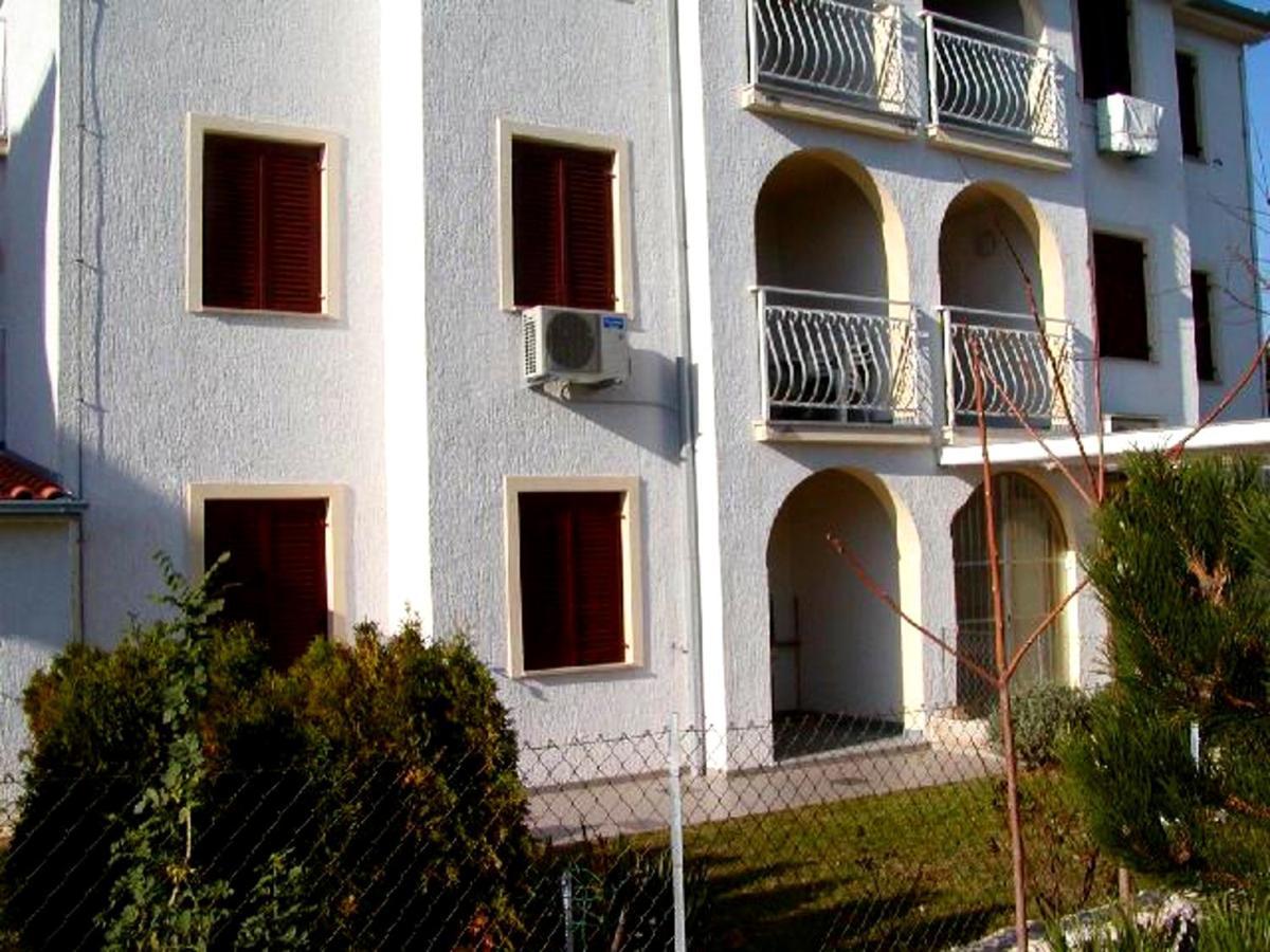 Lily Appartement Baška Buitenkant foto