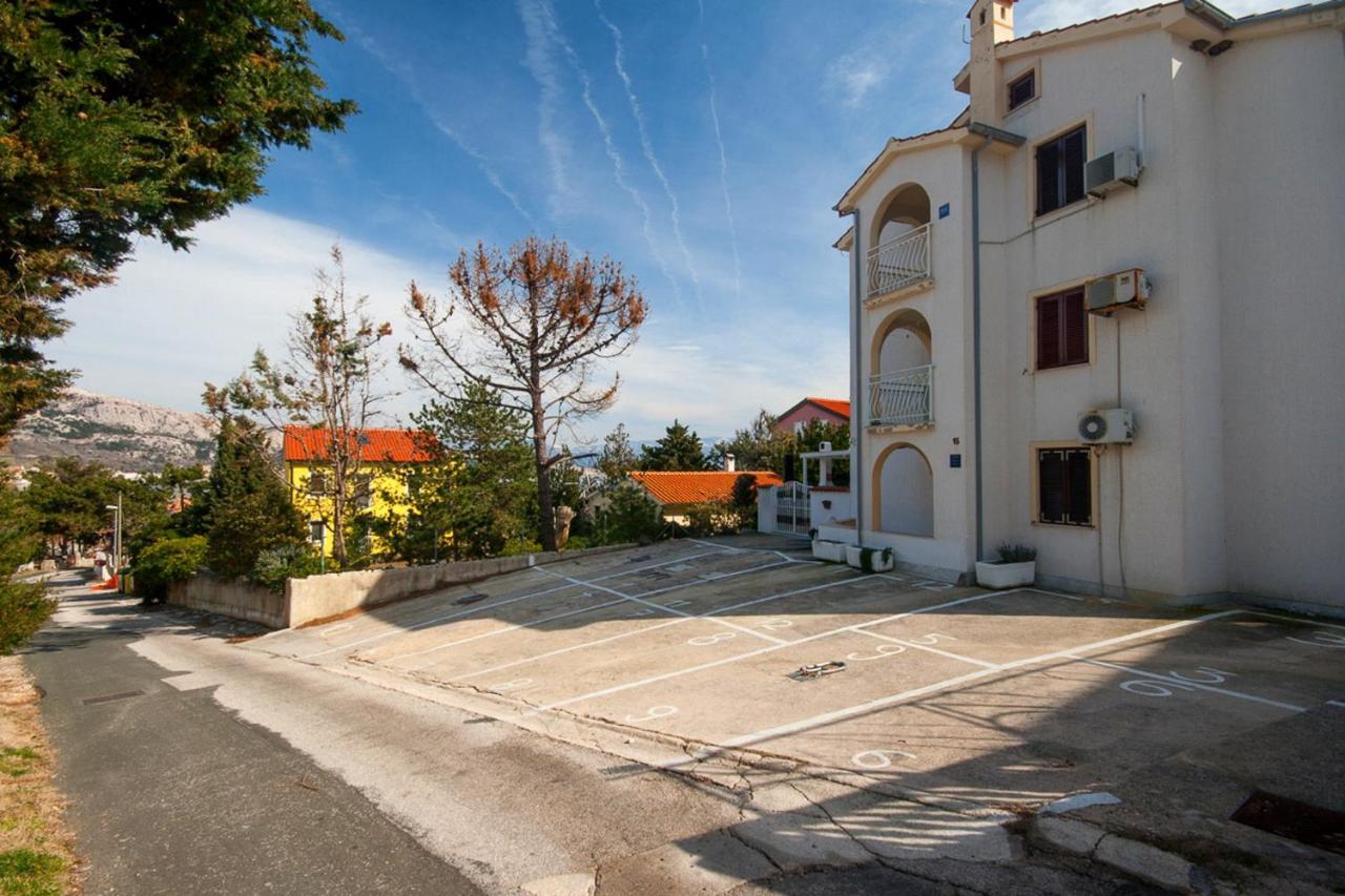 Lily Appartement Baška Buitenkant foto